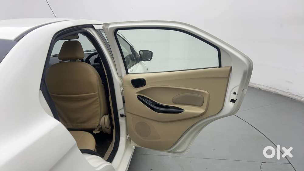 Ford Figo Aspire Titanium, 2021, Petrol