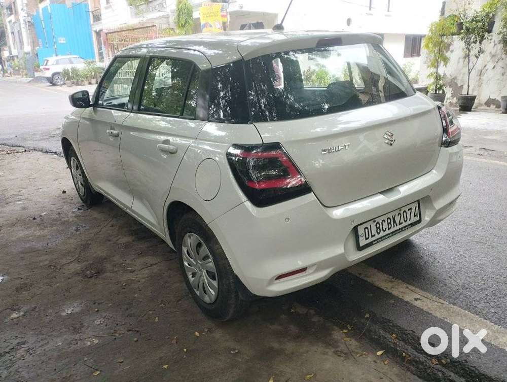 Maruti Suzuki Swift Vxi Optional, 2025, Petrol