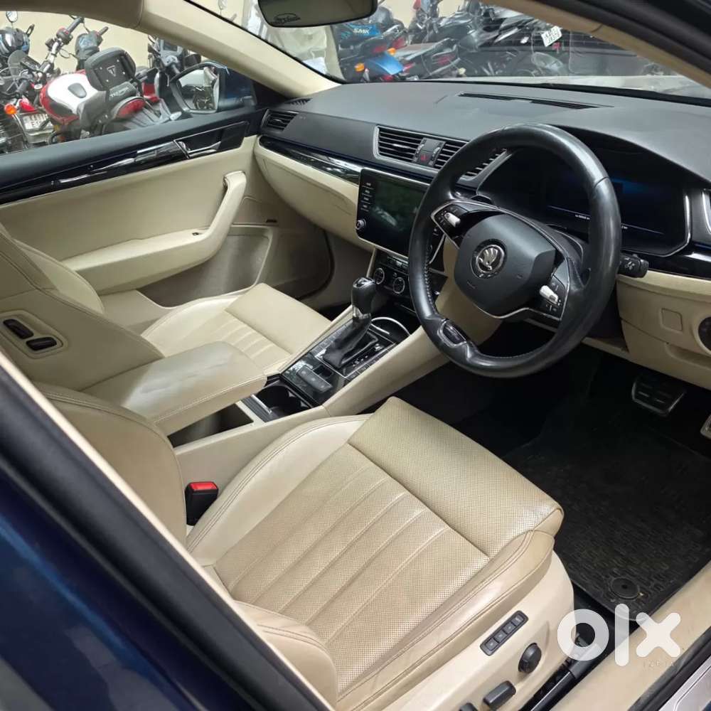 Skoda Superb 2.0 L&k Tsi At, 2022, Petrol