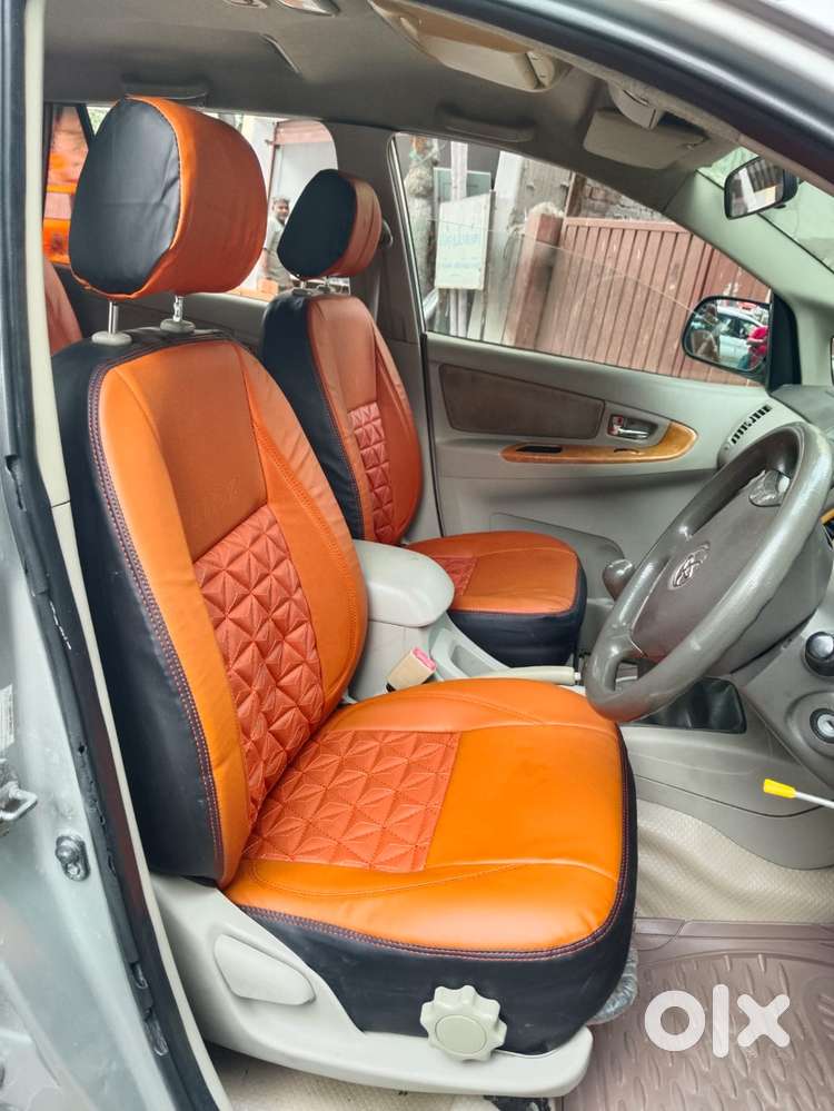 Toyota Innova 2004-2011 2.5 V Diesel 7-seater, 2011, Diesel