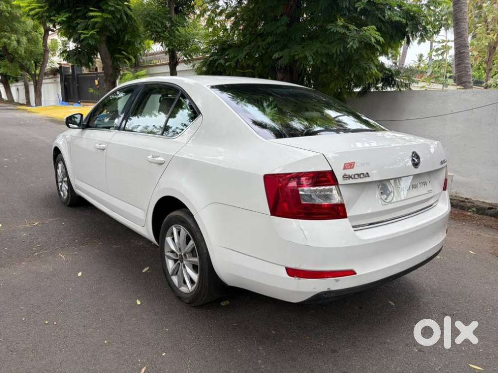 Skoda Octavia Ambition 2.0 Tdi At, 2013, Diesel