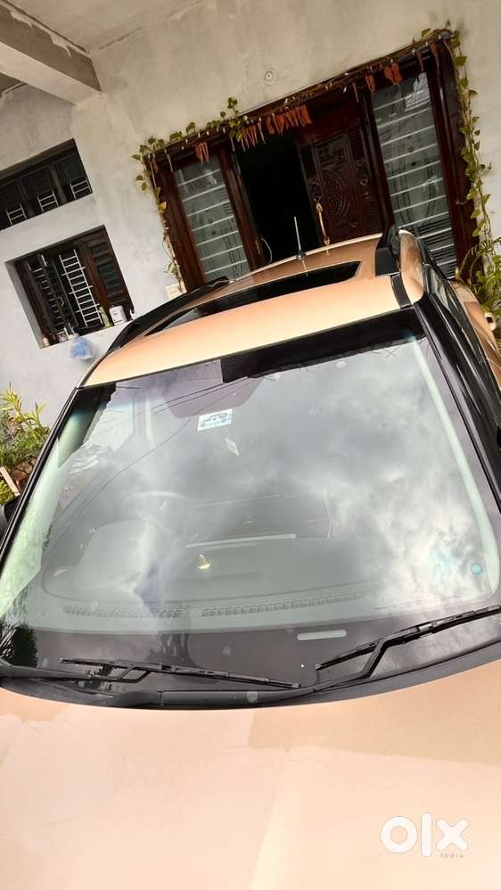 Mahindra Xuv 3xo Petrol 2025