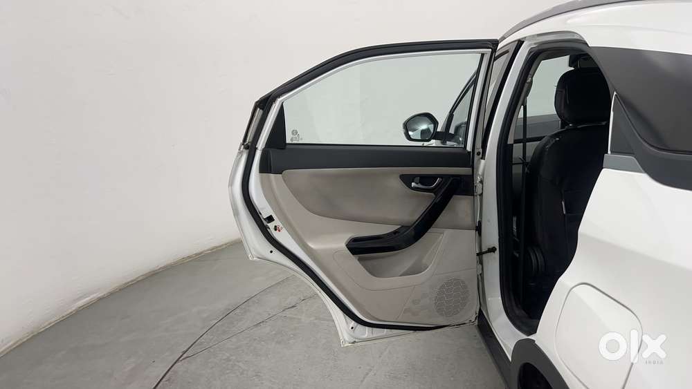 Tata Nexon 1.2 Revotron Xz Plus (s), 2021, Petrol