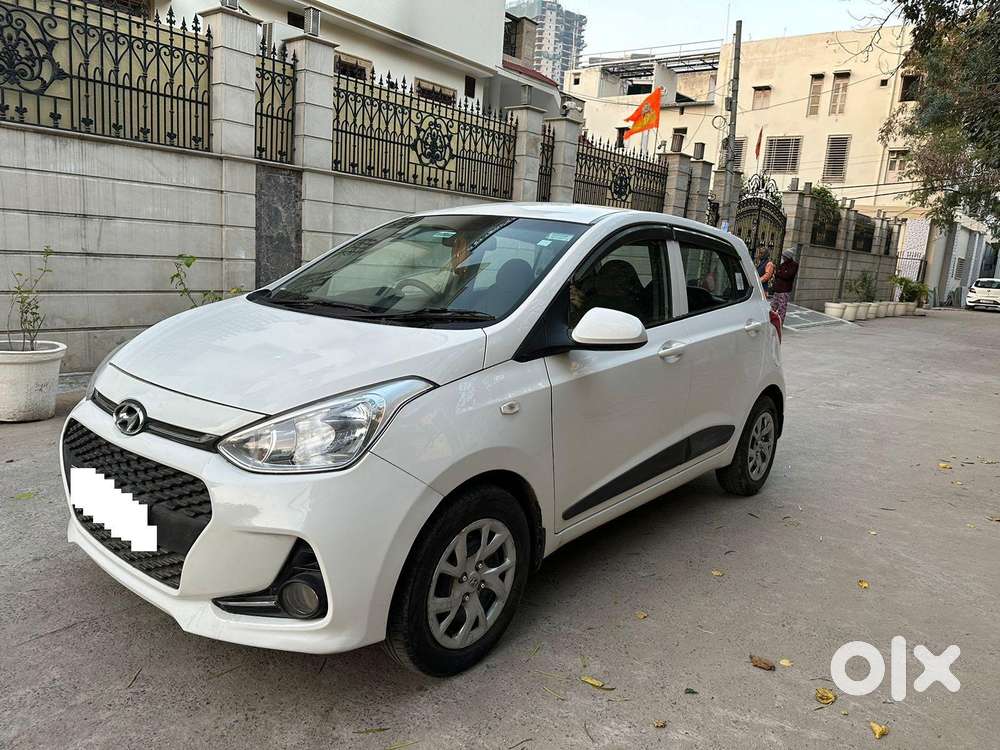 Hyundai Grand I10 1.2 Crdi Sportz Dual Tone, 2017, Diesel