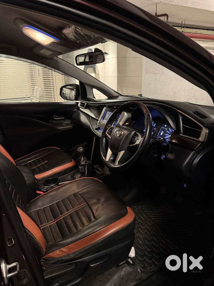 Toyota Innova Crysta 2.4 V 8 Str, 2017, Diesel