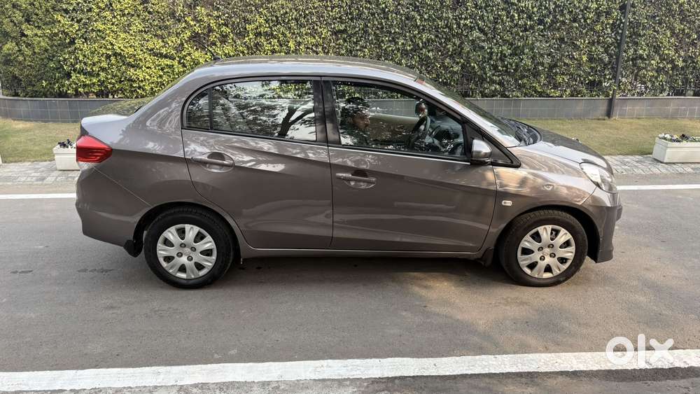 Honda Amaze, 2015, Petrol