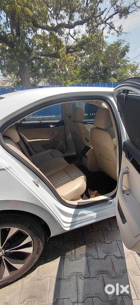 Skoda Superb 2.0 Sportline Tsi At, 2020, Petrol
