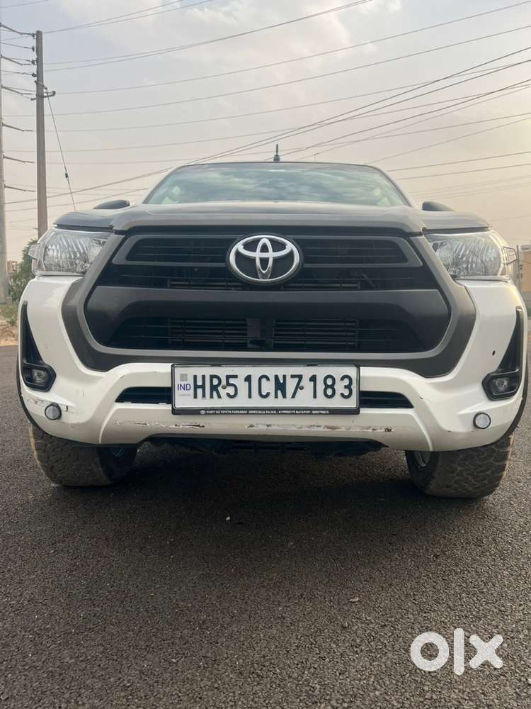 Toyota Hilux 2024 Diesel Well Maintained