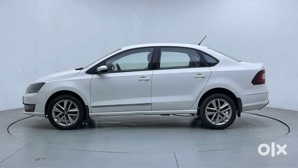 Skoda Rapid 1.6 Mpi At Style, 2018, Petrol
