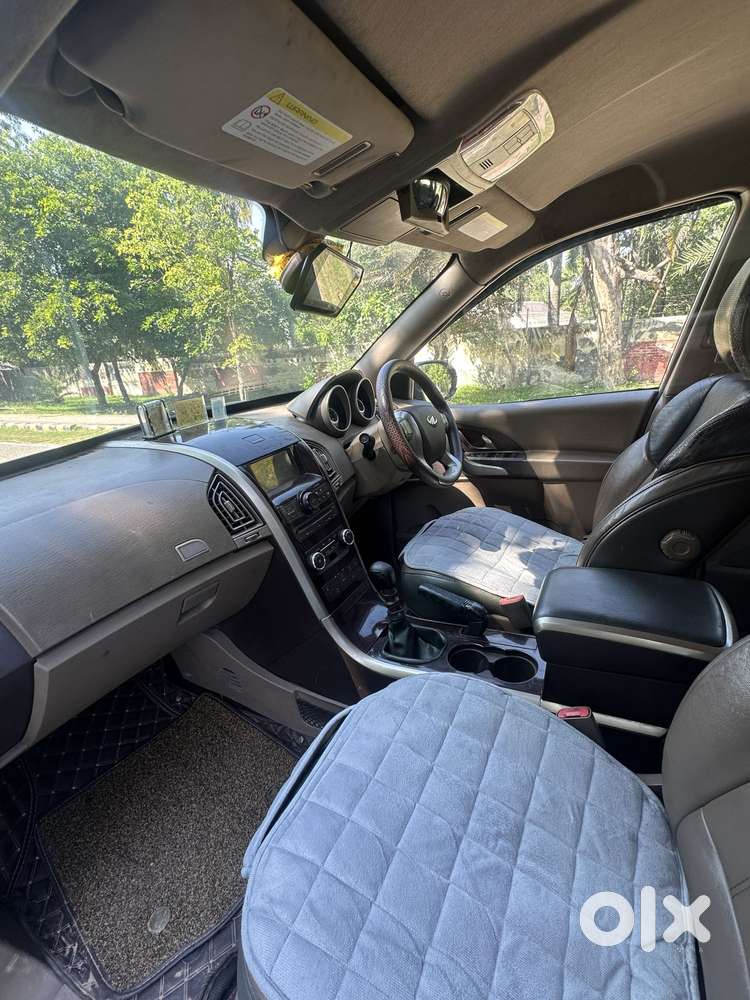 Mahindra Xuv500 W8 Dual Tone, 2012, Diesel
