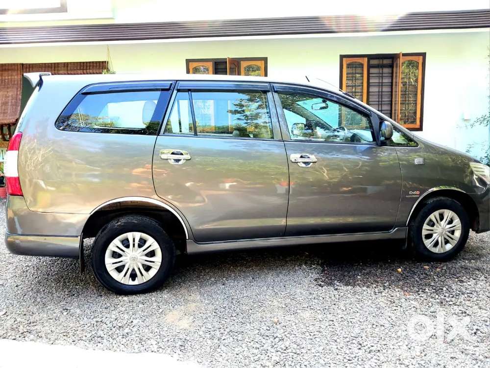 Toyota Innova Diesel 2012