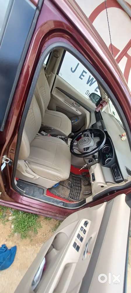 Maruti Suzuki Ertiga Vxi  Petrol (o) Cng