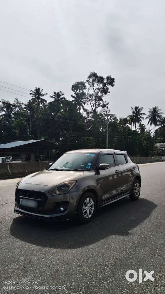 Maruti Suzuki Swift 1.2 Vxi (o), 2023, Petrol