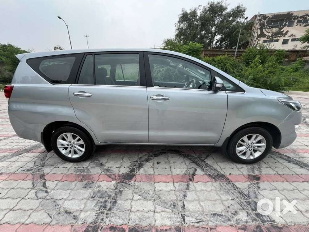Toyota Innova Crysta 2.4 V 7 Str, 2017, Diesel