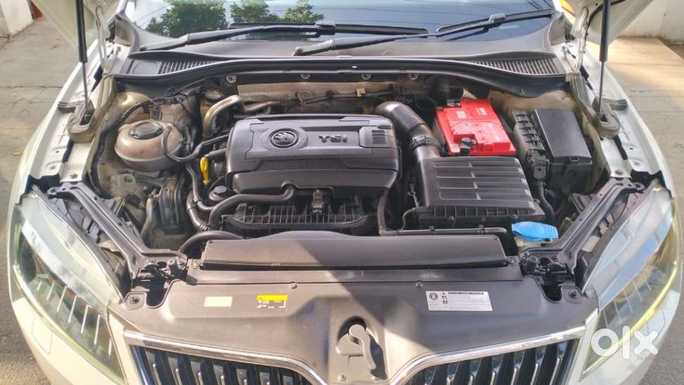 Skoda Superb L&k 1.8 Tsi At, 2019, Petrol