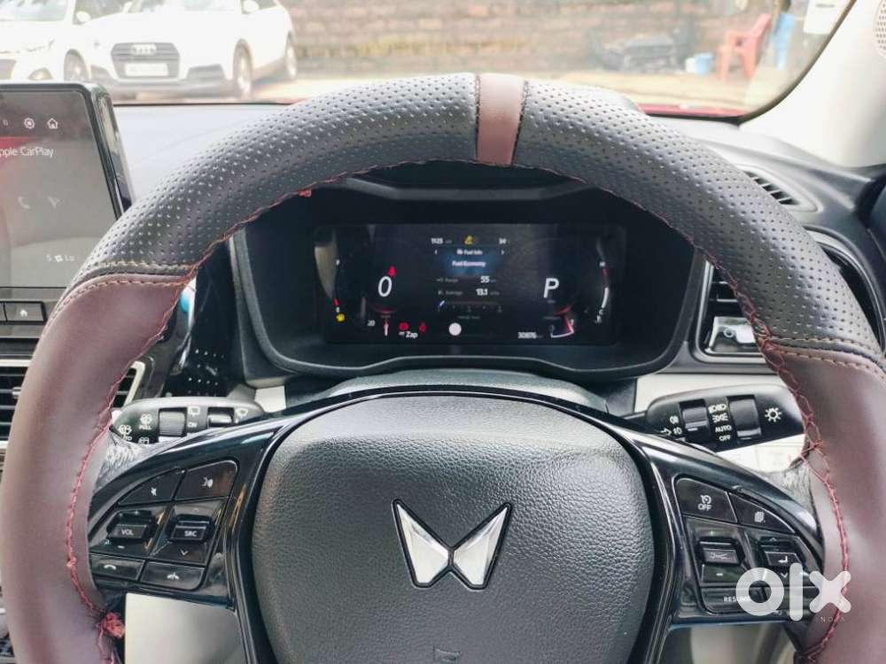 Mahindra Xuv 3xo Ax7l 1.2 Petrol At (pg), 2024, Petrol