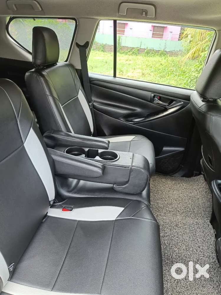 Toyota Innova Crysta 2022 Diesel 52000 Km Driven