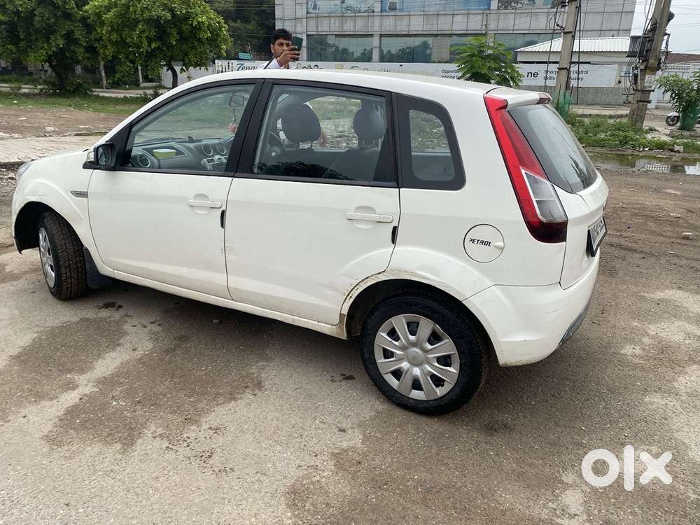 Ford Figo 2015 Manual Petrol