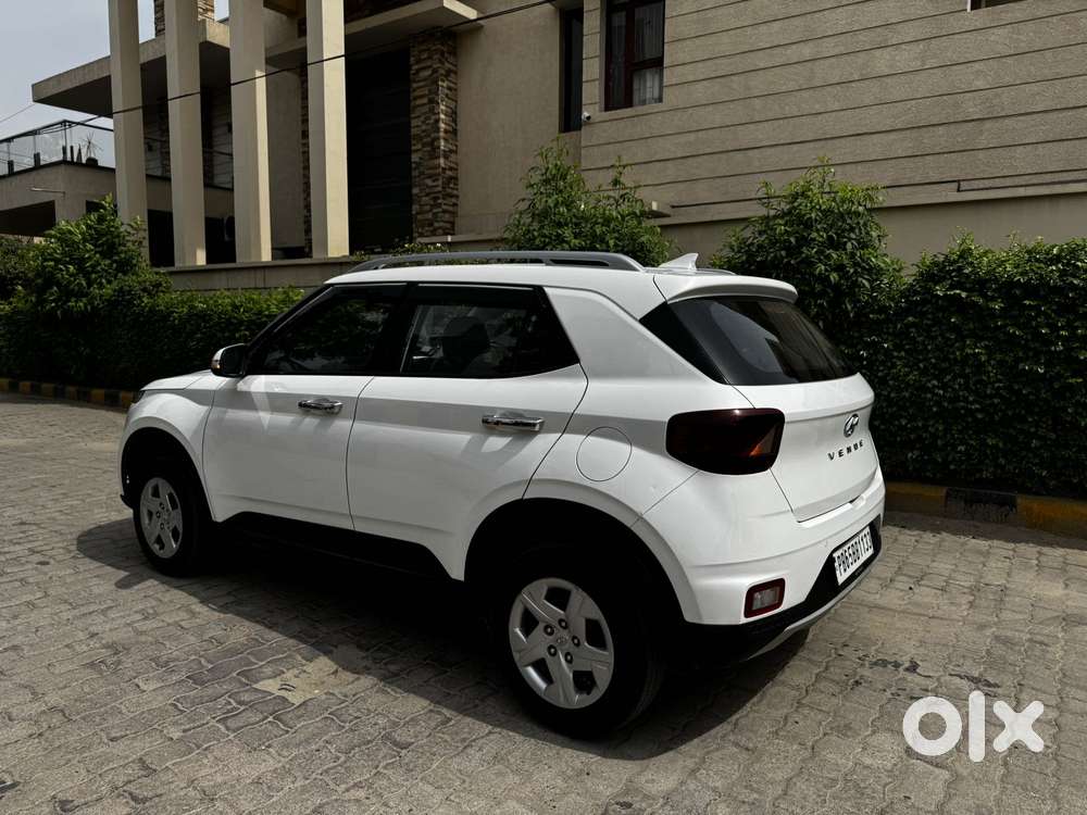 Hyundai Venue S 1.2 Petrol, 2021, Petrol