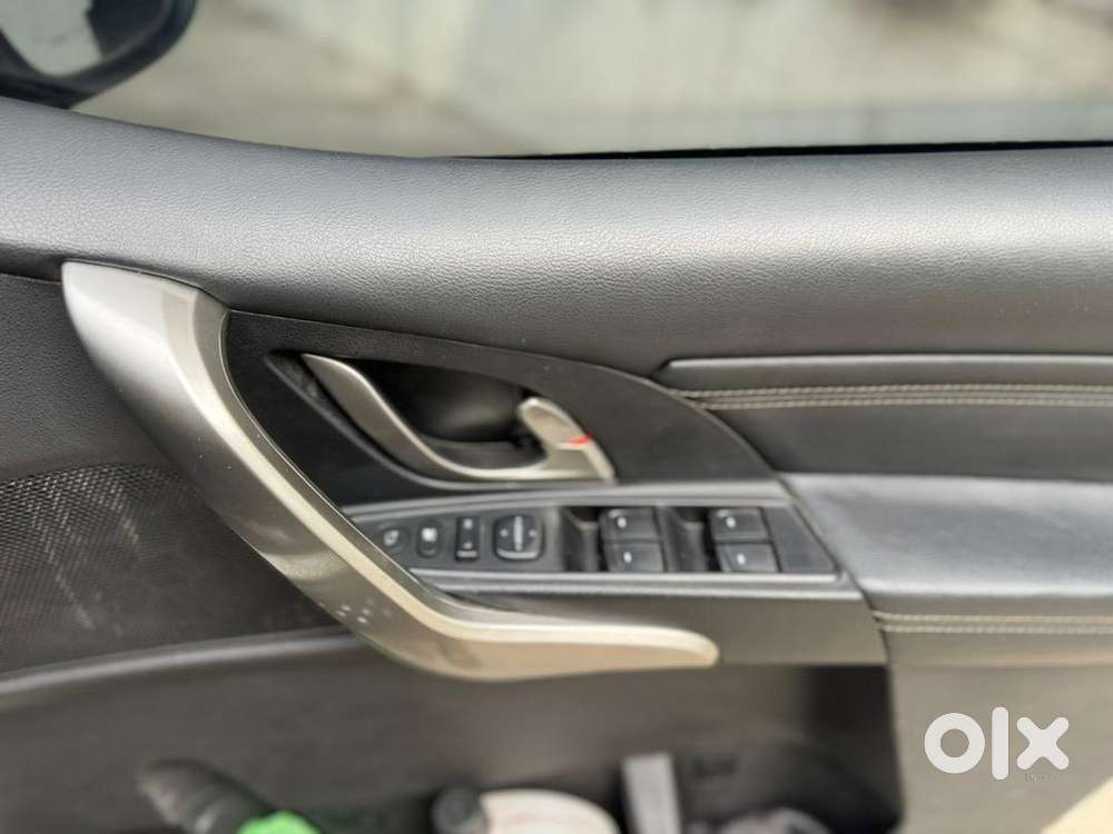 Mahindra Xuv500 2019
