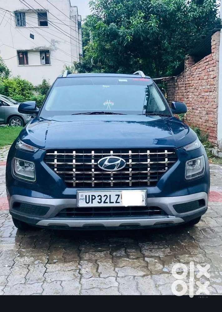 Hyundai Venue 2021 Petrol Well Maintained Only 40,000 Km Driven