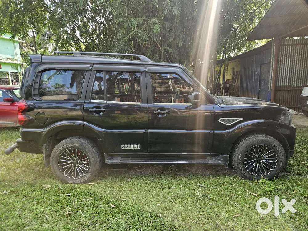 Mahindra Scorpio 2021 Diesel Manual