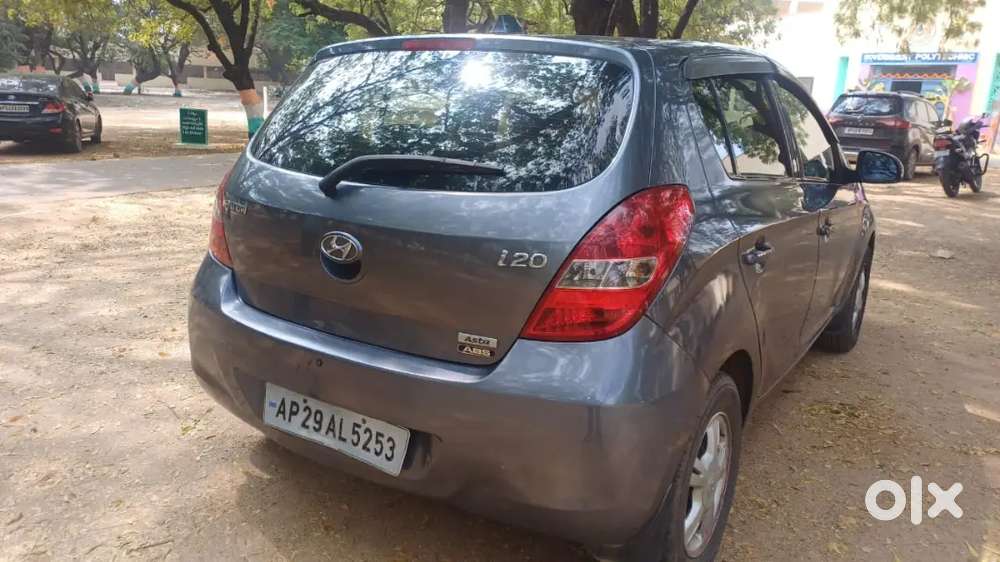 Hundai I20 Asta Grey