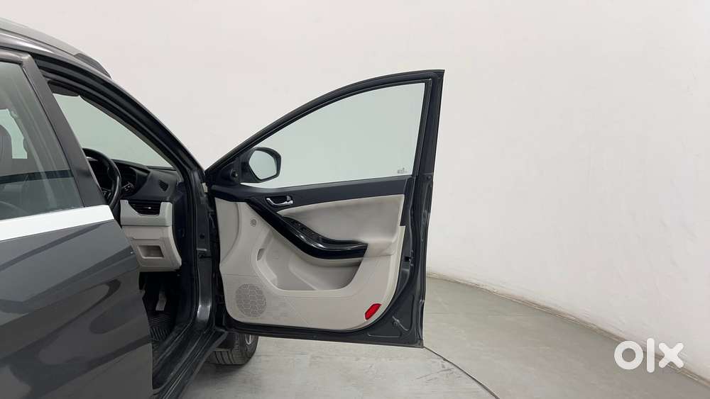 Tata Nexon 1.5 Revotorq Xza Plus S Amt, 2021, Petrol