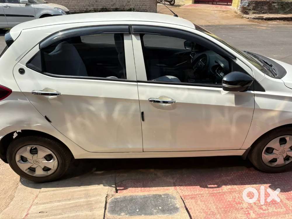 Tata Tiago 2023 Petrol 30000 Km Driven