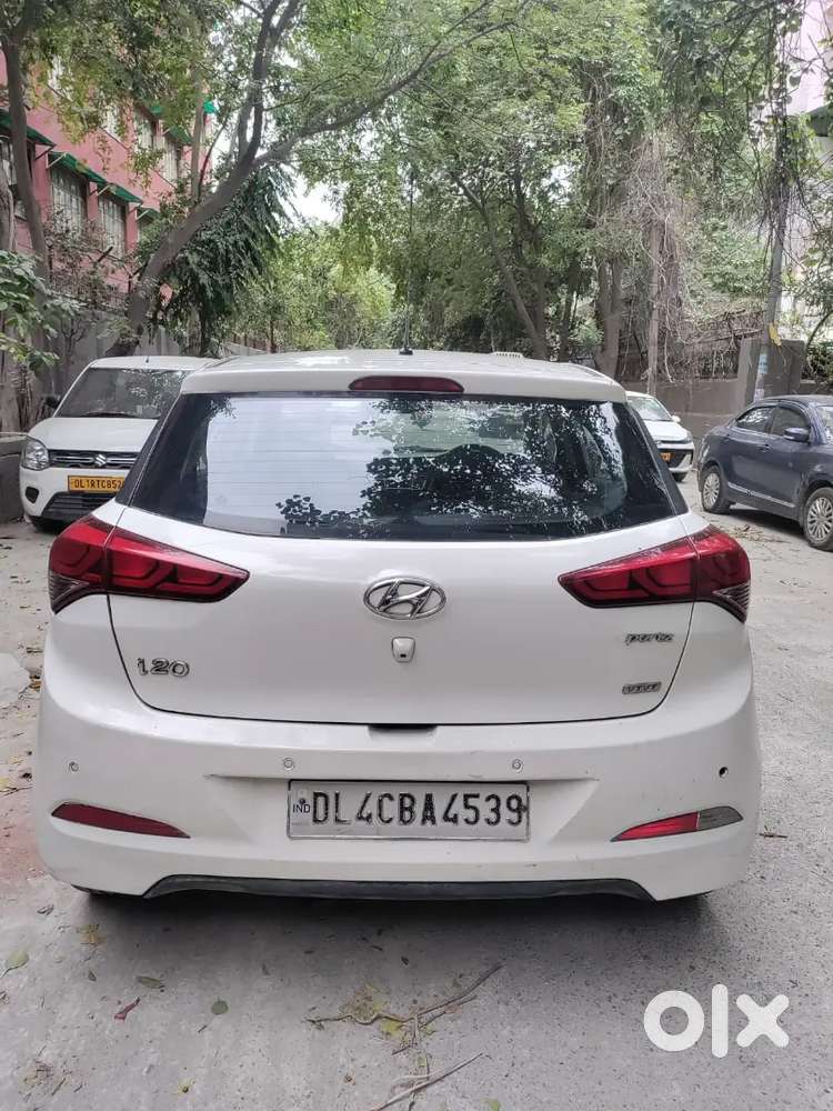 Hyundai I20 2015 Cng & Hybrids 61000 Km Driven