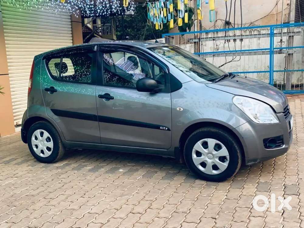2nd Owner Maruti Ritz 2010 Variant Vxi