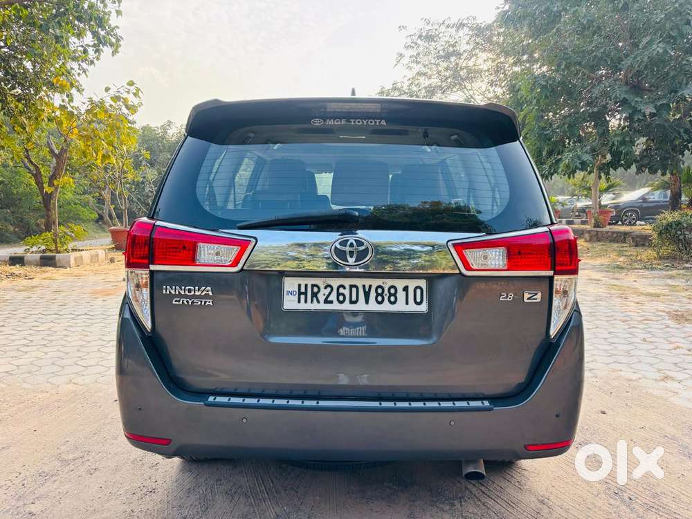 Toyota Innova Crysta