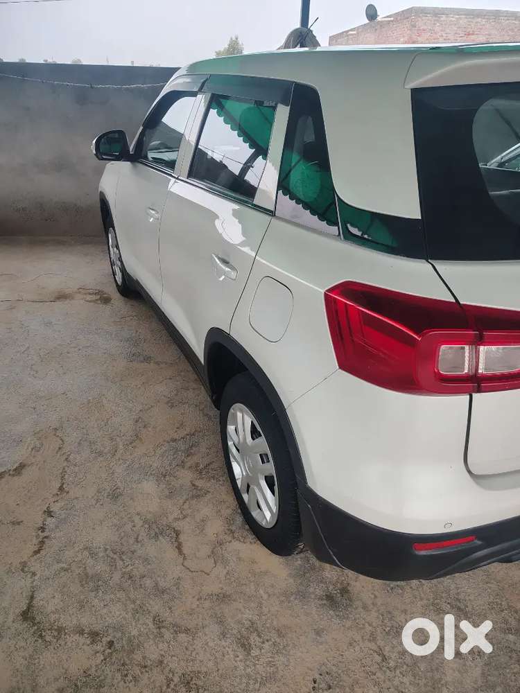 Brezza Lxi Optional 2022 Model 1st Owner 40000km Company Record 2air