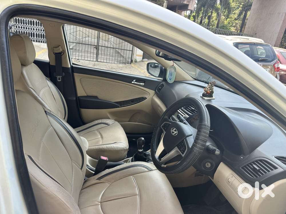 Hyundai Verna Fluidic 1.6 Vtvt Sx, 2013, Petrol