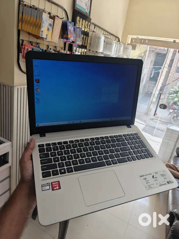 Asus AMD Laptop in New Condition