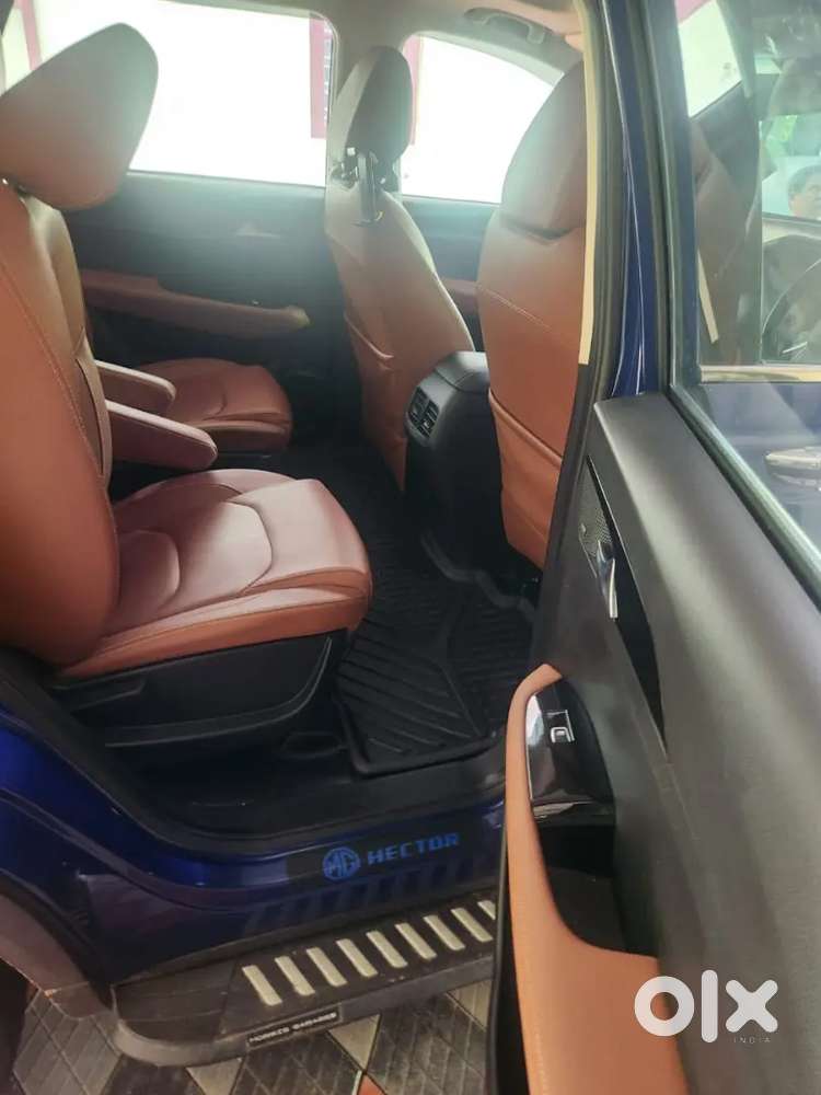 Mg Hector Plus 2020 1.5 Hybrid Sharp
