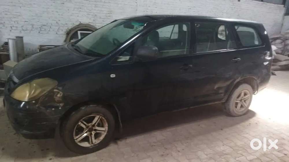 Toyota Innova 2006 Diesel Manual Car