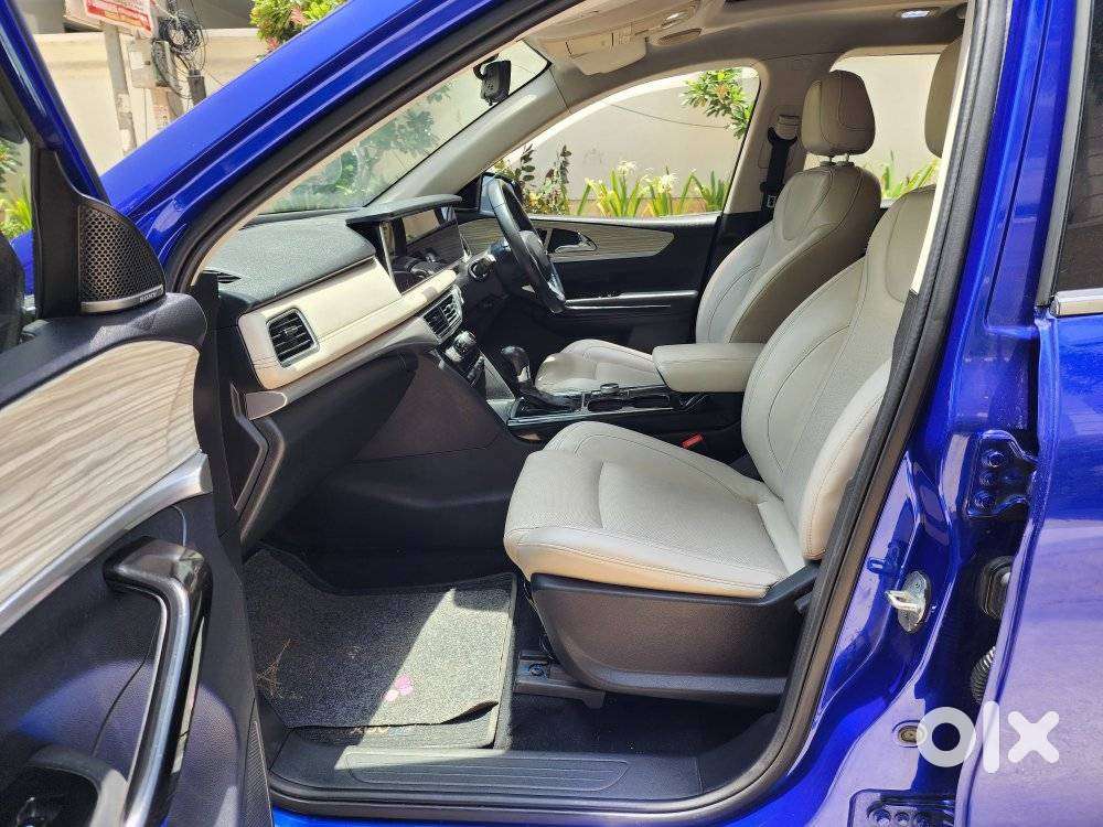 Mahindra Xuv700 Ax7 Awd, 2022, Diesel