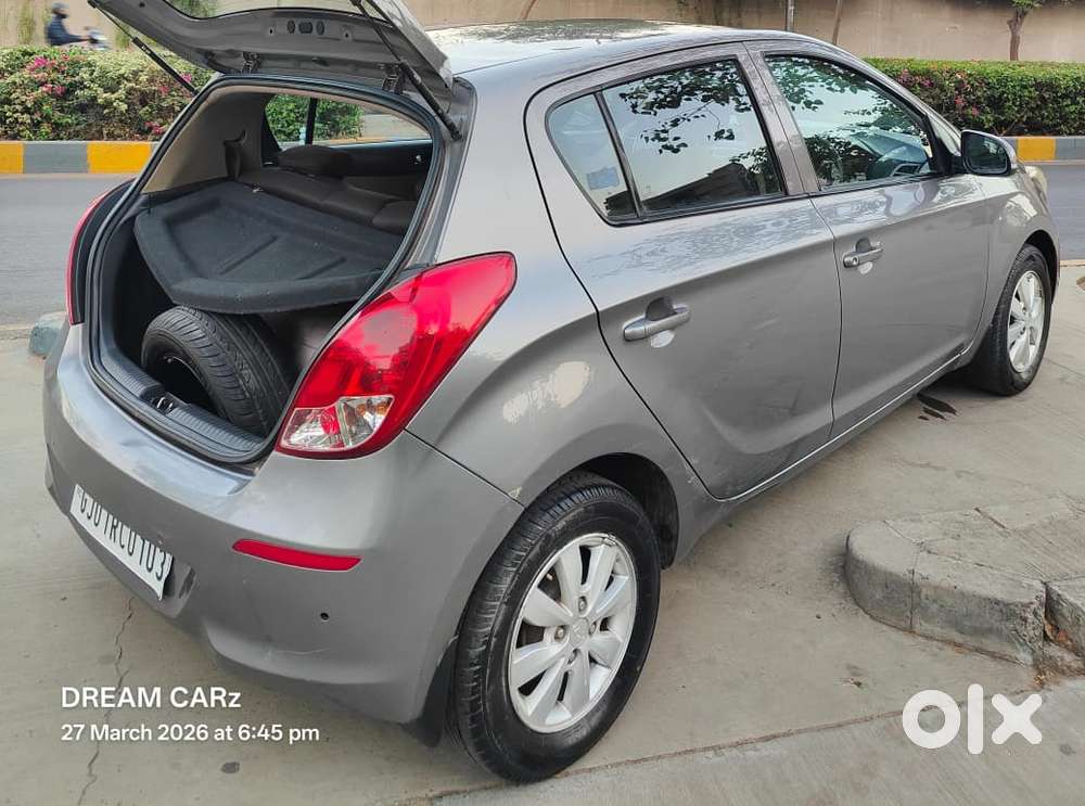 Hyundai I20 2012-2014 Sportz At 1.4, 2013, Cng & Hybrids