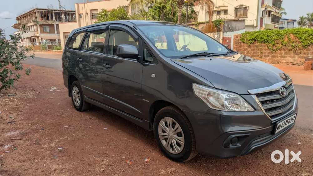 Toyota Innova 2015 Diesel 182000 Km Driven