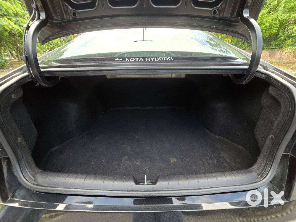 Hyundai Verna 1.5 Sx Petrol Mt, 2023, Petrol