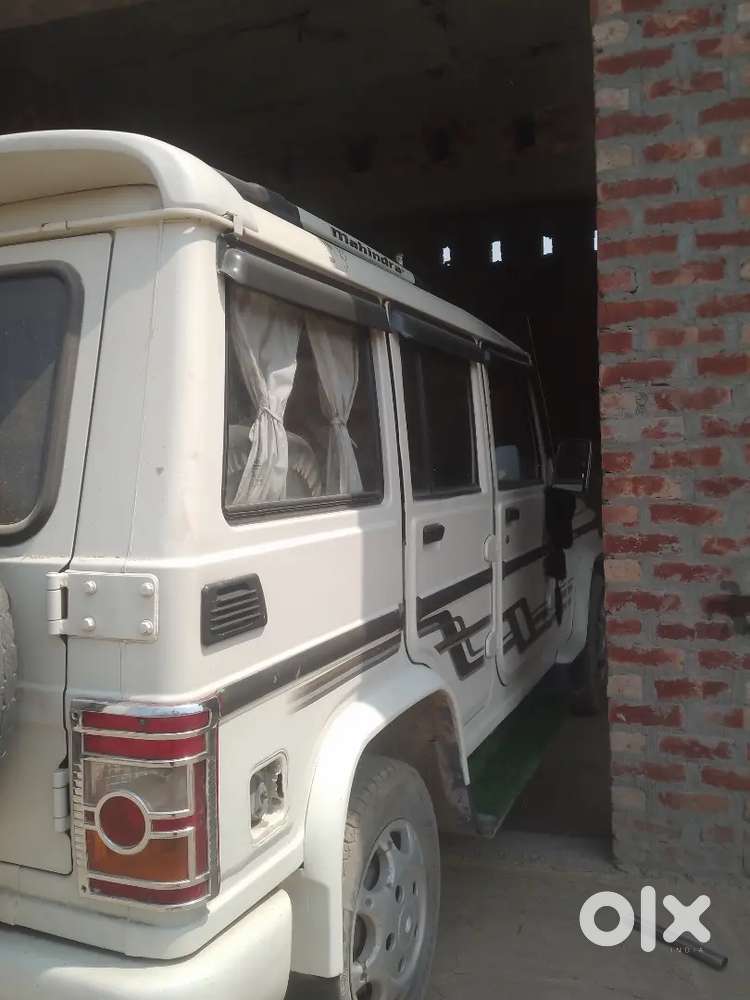 Mahindra Bolero Neo 2010