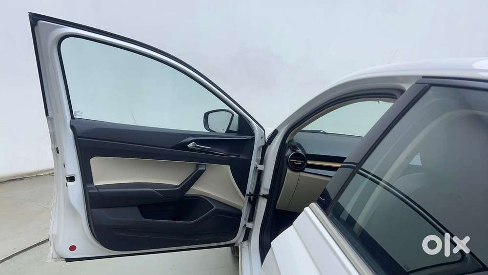 Skoda Slavia Style (non-sunroof), 2022, Petrol
