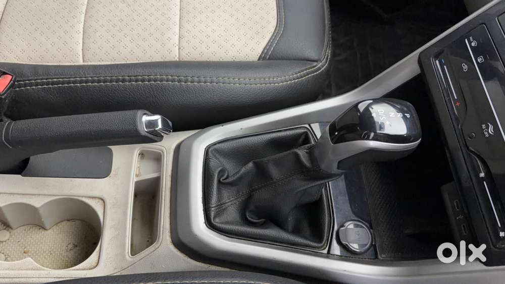 Volkswagen Taigun 1.0 Tsi Highline At, 2022, Petrol