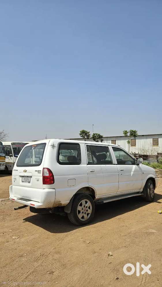 Chevrolet Tavera 2012 Car