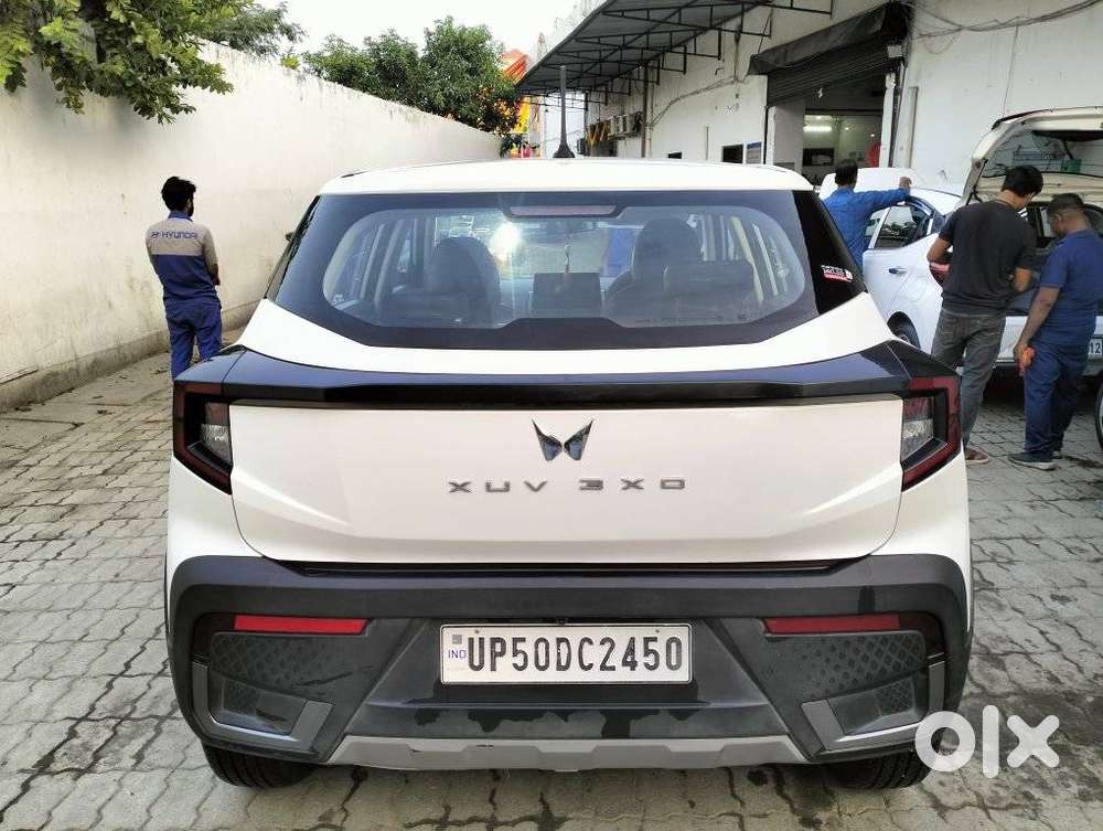 Mahindra Xuv 3xo, 2025, Petrol