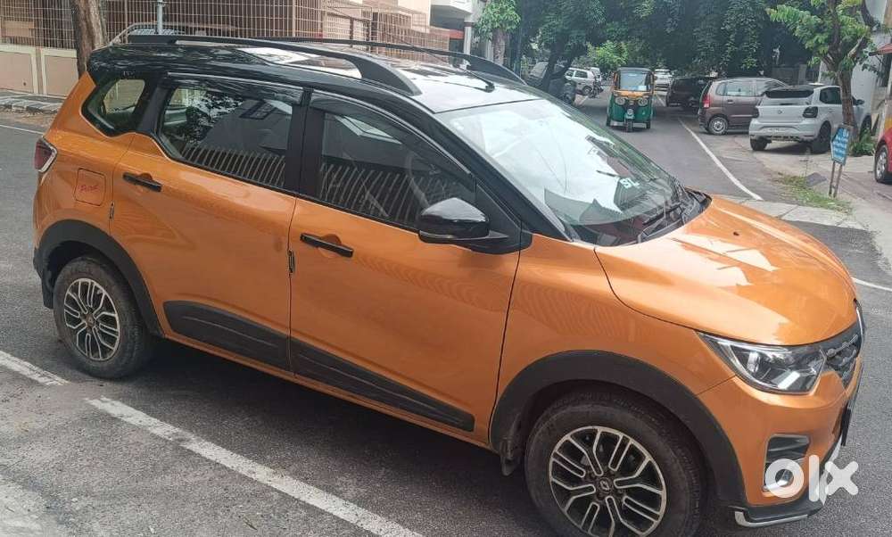 Renault Triber Rxz Easy-r Amt, 2022, Petrol