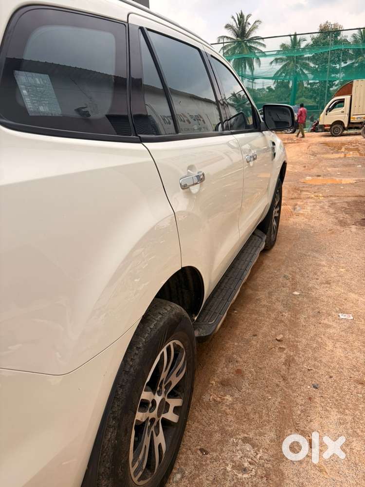 Ford Endeavour 3.2 Diesel Automatic 2017