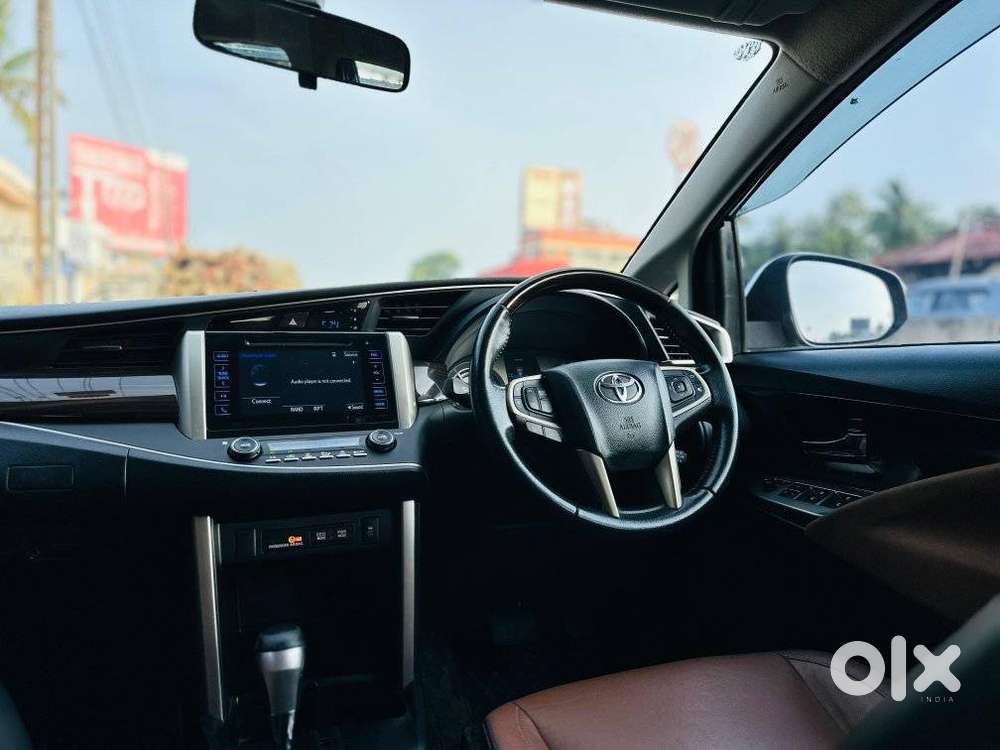 Toyota Innova Crysta 2.8z Automatic, 2017, Diesel