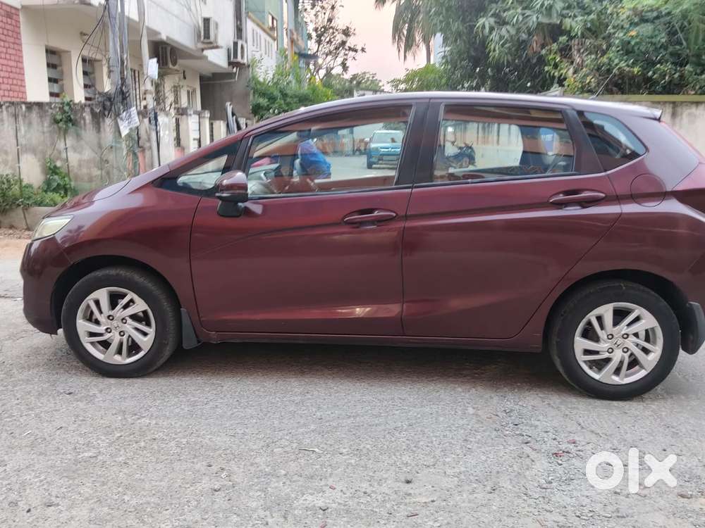 Honda Jazz V Automatic, 2016, Petrol